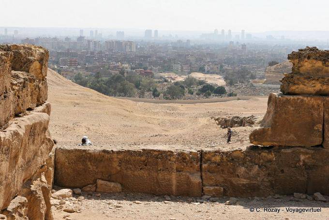 Vista desde El Cairo Giza Necrópolis - Egipto