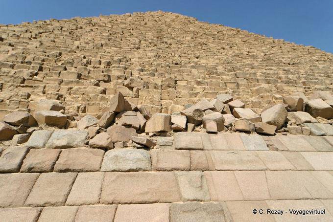 Apuntando construcción hacia el cielo, Pirámide de Kheops, Giza - Egipto