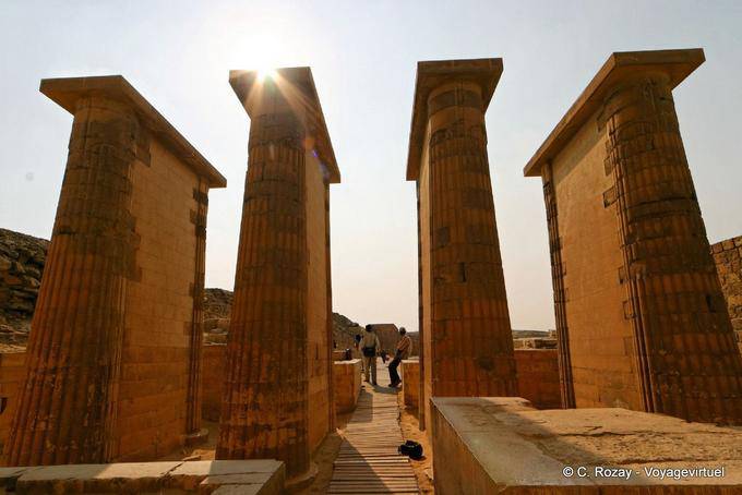 Columnas reeded pasillo, Zoser, Saqqara - Egipto