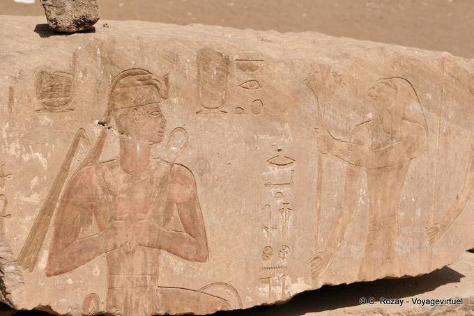 Fragmento de un fresco, Capilla de Ra, el templo de Edfu - Egipto