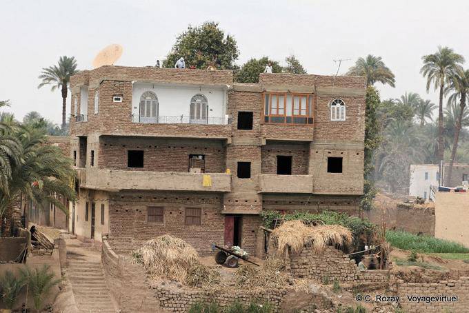 Casa en un pueblo en el Nilo hasta Luxor - Egipto