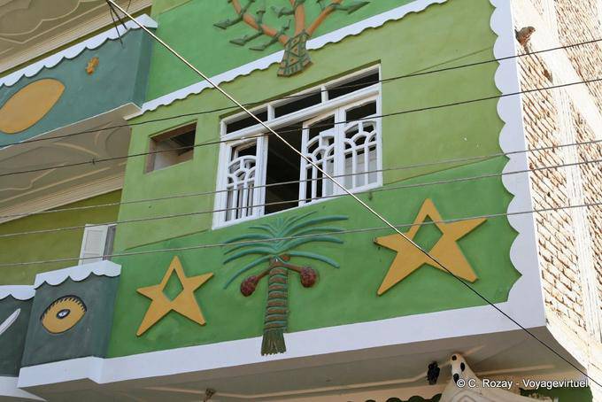 Casa verde decorado en Luxor - Egipto