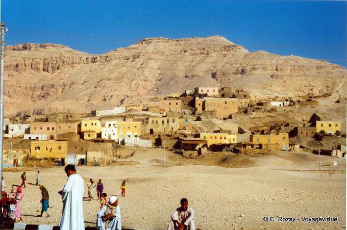 Qurna Panorama del pueblo - Egipto
