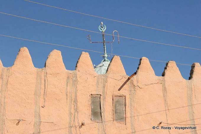 Aliasing de un antiguo muro de Qurna - Egipto
