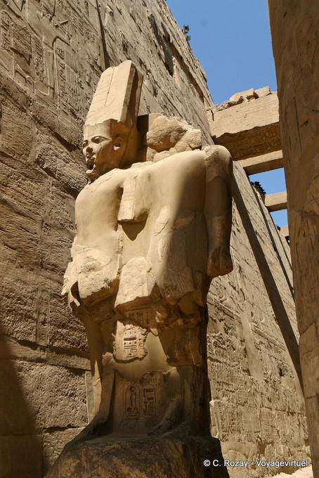 Doble estatua de Amón a Tutankamón rasgos, el templo de Karnak - Egipto