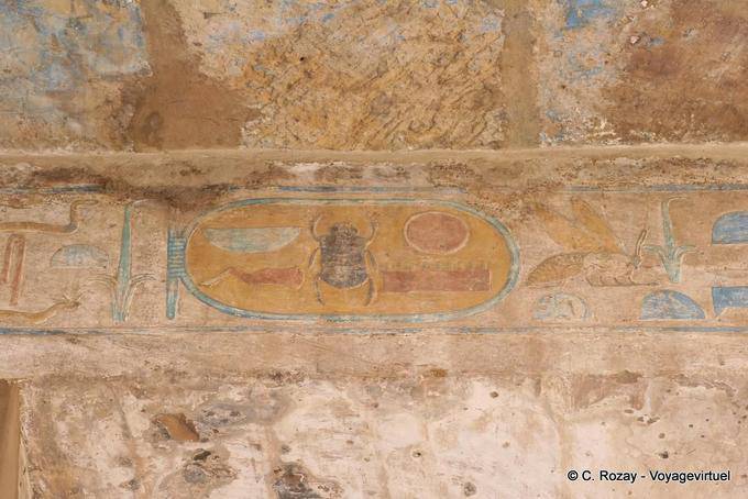 Cartucho de color, el templo de Karnak - Egipto