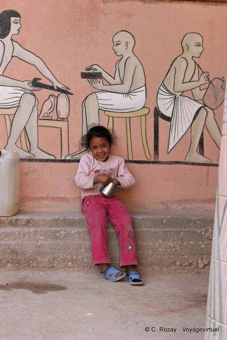 Frente de brisa de un fresco moderno, Madinat Habu - Egipto