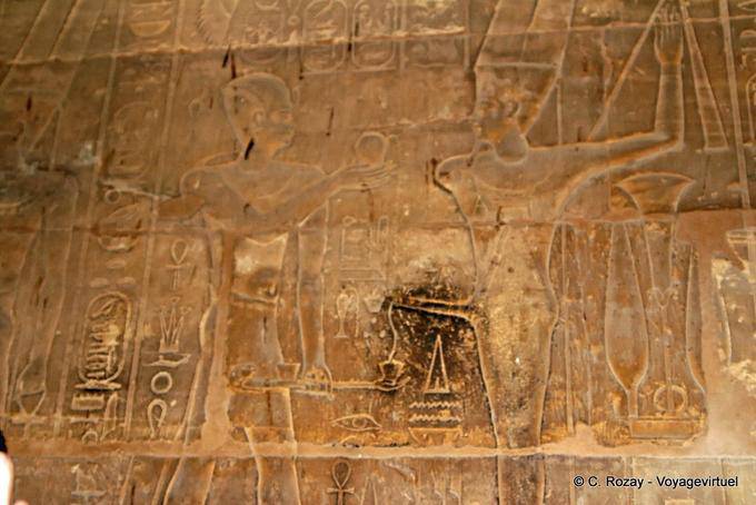 Ofreciendo a Amón itifálico, Templo de Luxor - Egipto