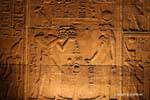 Ofrenda (relieve), Templo de Philae, Egipto.