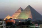 Luces de las pirámides, El Cairo, Egipto.
