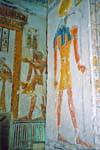 Frescos de colores en un valle de la tumba de los Reyes, Egipto.