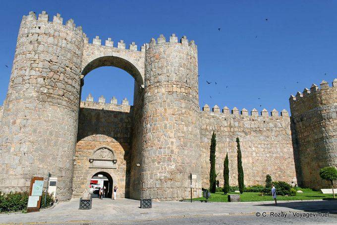 Ávila Puerta del Alcázar, Plaza de Santa Teresa (El Grande) - España
