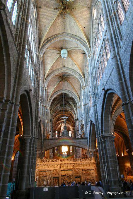 Nave central de la Catedral Nueva, Ávila - España