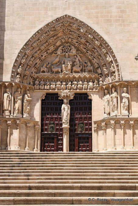 Puerta del Sarmental, tímpano, dintel y las jambas, Catedral de Burgos - España