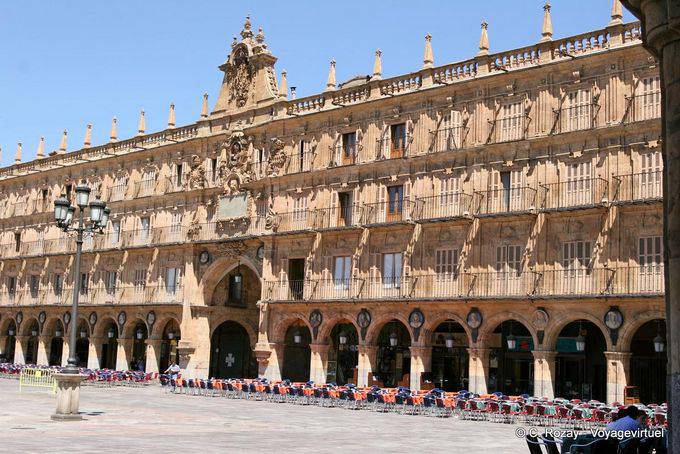 El Ayuntamiento de Salamanca, Plaza Mayor - España