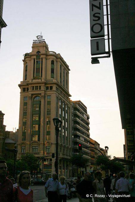 Edificio, Plaza San Roque, Zaragoza - España