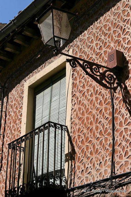 Decoración típica de la pared de una casa, Segovia - España