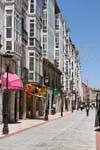 Fachadas de la calle Laín Calvo, Burgos, España.