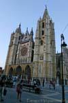 Vista desde la Plaza de Regla, Santa María Catedral de León, España.