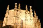 Encaje arquitectónico Iglesia Sancti Spiritus, Vista de noche, Salamanca, España.