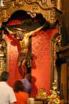 La devoción a Cristo en la Cruz-Catedral Basílica de Nuestra Señora del Pilar, Zaragoza, España.