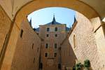 Patio del Alcázar de Segovia, España.