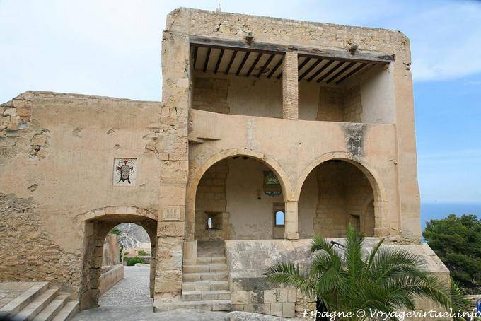 Plaza de la Torreta, Castillo de Santa Bárbara, Alicante - España