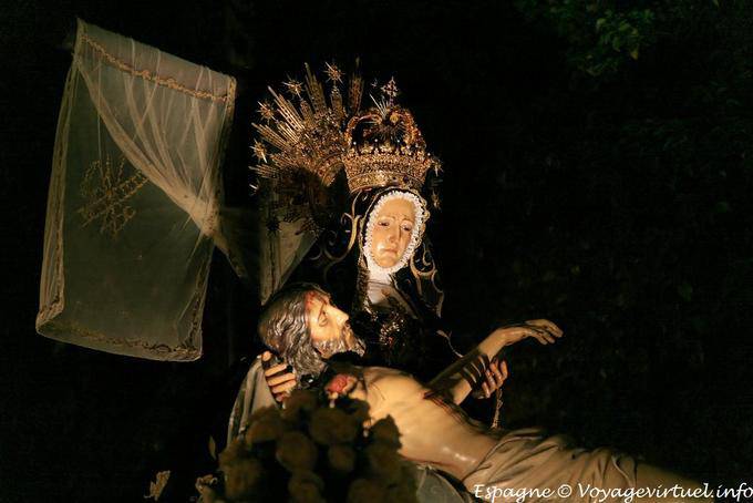 Cuenca, el llanto procesión Virgen - España