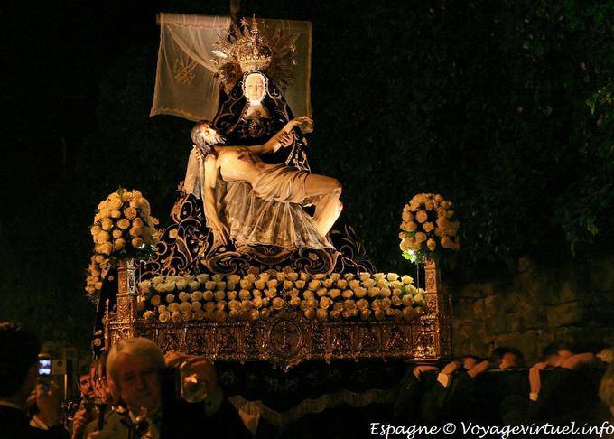 Cuenca, procesión, es pesado para llevar a cantidad - España