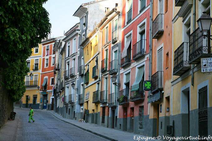 Cuenca, coloridas calles - España