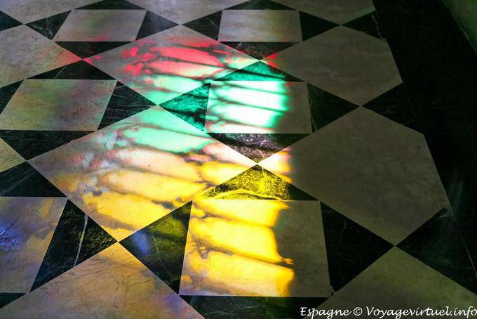 Madrid Catedral Solar rai (Santa María la Real de la Almudena) - España