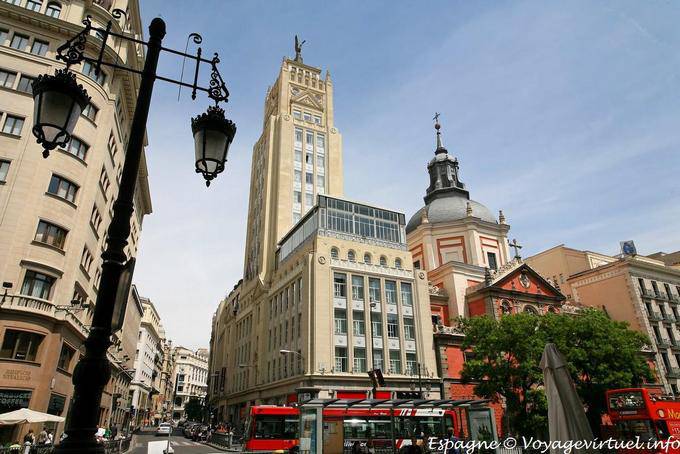 Madrid Calle de Alcalá, edificio - España