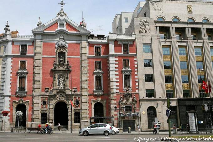 Madrid Calle de Alcalá, Iglesia Roja - España