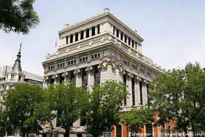 Madrid Calle de Alcalá, estilo griego - España