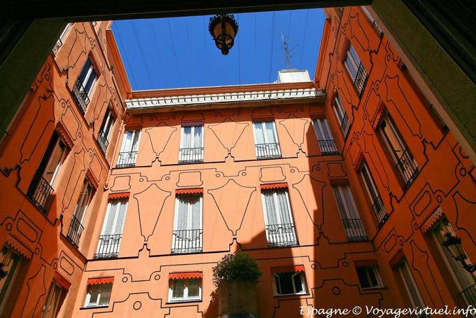 Madrid, Cuesta de Santo Domingo - España