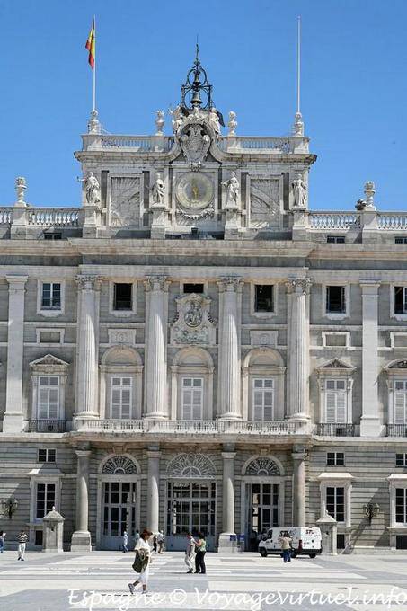 Entrada principal de la calle Bailén, Palacio Real, Madrid - España