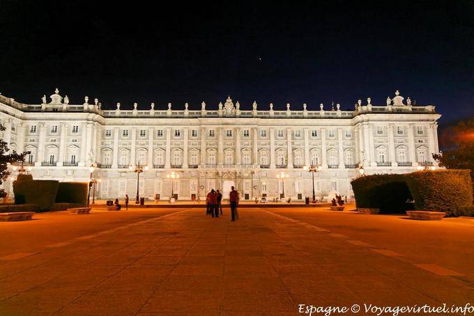 Madrid, Palacio Real By Night - España