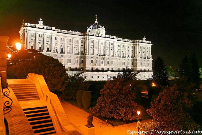 Madrid, Palacio Real y los Jardines de Sabatini - España