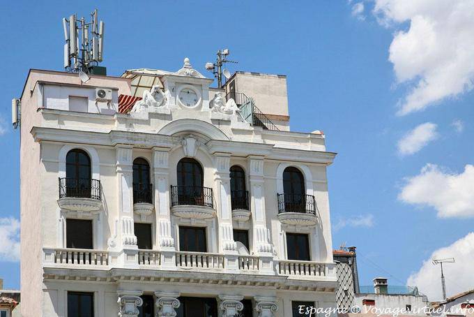 Edificio Plaza Santa Ana, Madrid - España