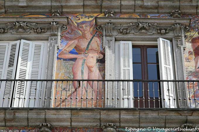 Madrid, Plaza Mayor, un hombre con un arco - España