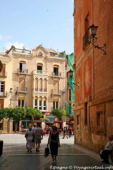 Murcia, caminando a la sombra - España