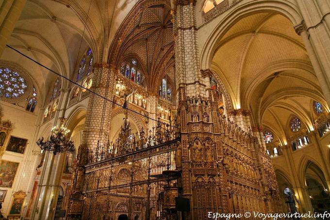Catedral de Toledo, la riqueza y las luces - España