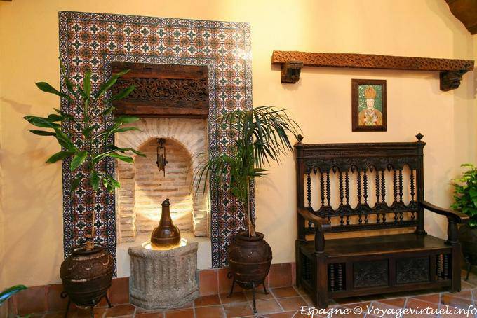 Toledo, Patio Viejo Bueno - España