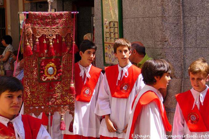 Colegio de los Infantes, procesión en Toledo - España
