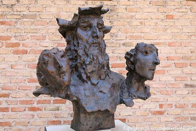 Escultura del Museo Sefardí, Sinagoga del Tránsito, Toledo - España