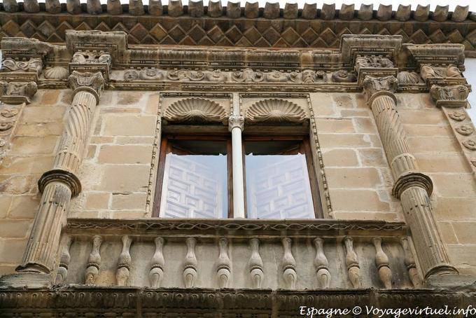 Úbeda, conchas y máscaras ornamentales - España