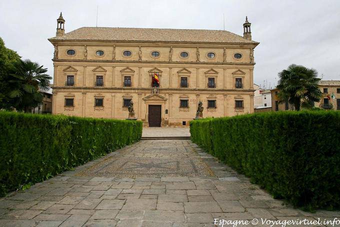 Úbeda, Palacio Las Cadenas Molina Vasques - España