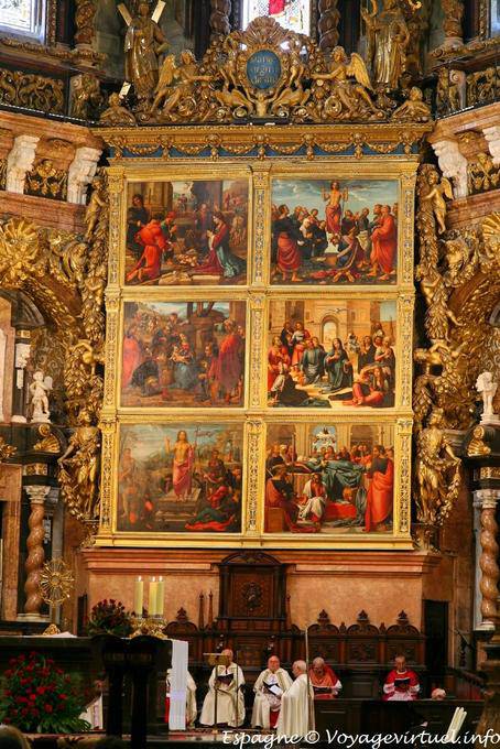 Valencia, el retablo de la Catedral Presbiterio - España