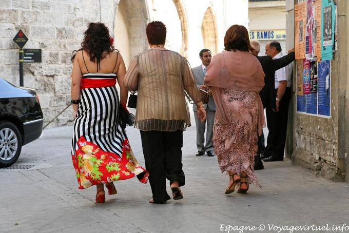 Valencia, ocupado en traje de noche - España