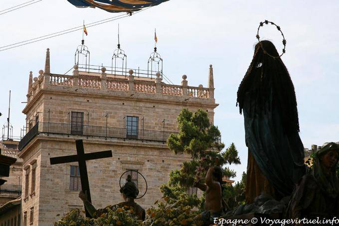 Monumento a la Virgen, Palacio de la Generalitat, Valencia - España